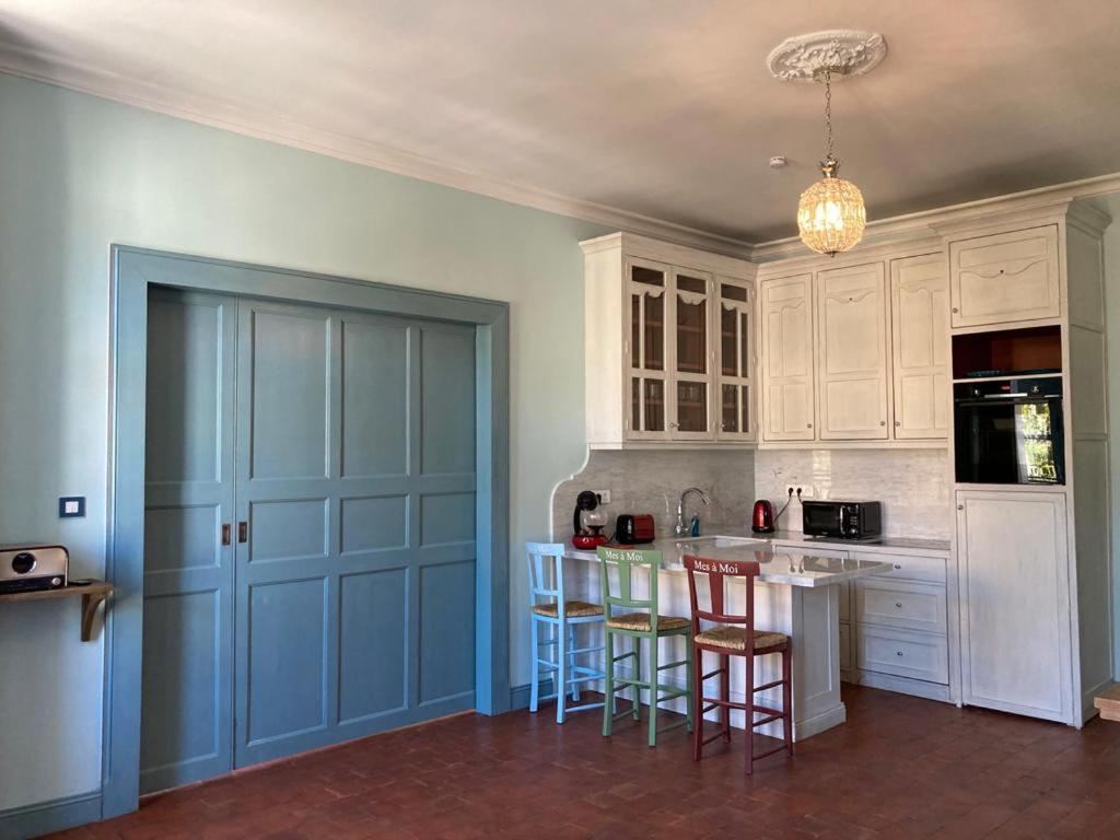 Mes A Moi In Pezenas - Appartements De Charme - Baignoire Balneo エクステリア 写真
