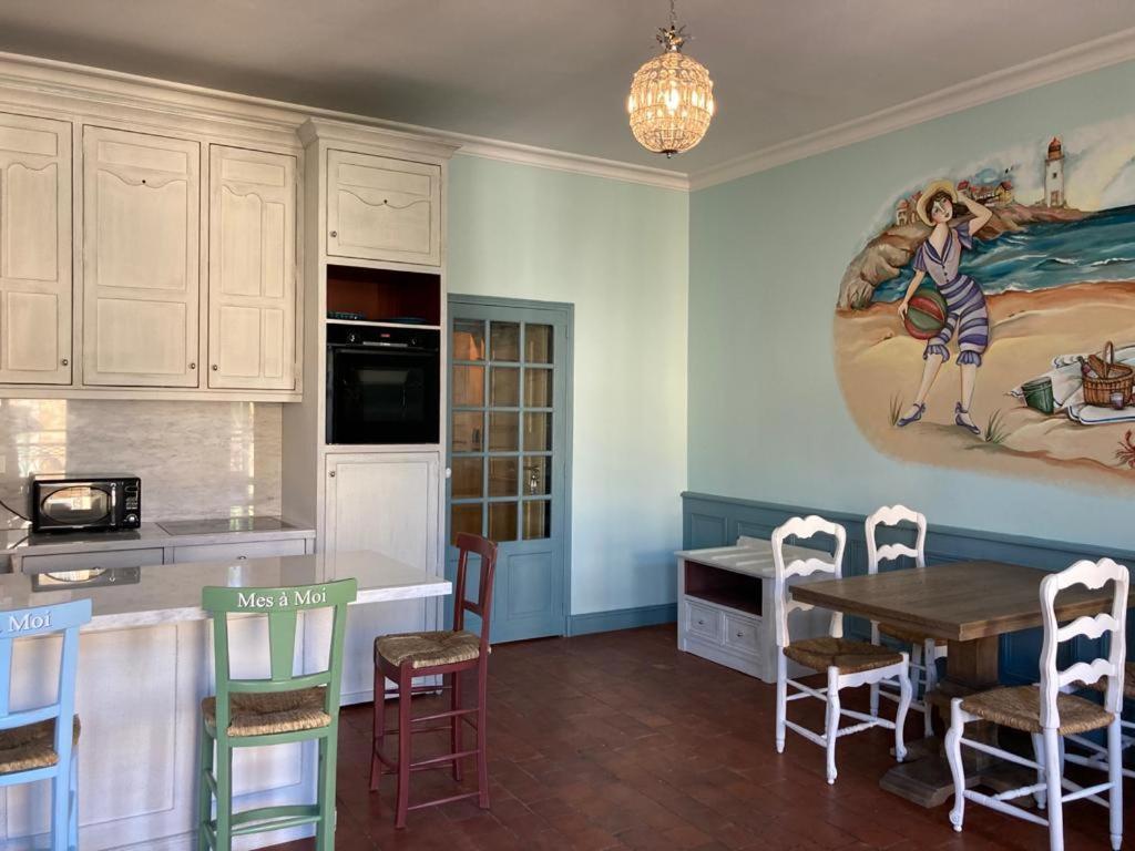 Mes A Moi In Pezenas - Appartements De Charme - Baignoire Balneo エクステリア 写真